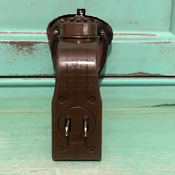 Bath and Body Works Fall Autumn Acorn Wallflower Plug - Picture 2 of 10